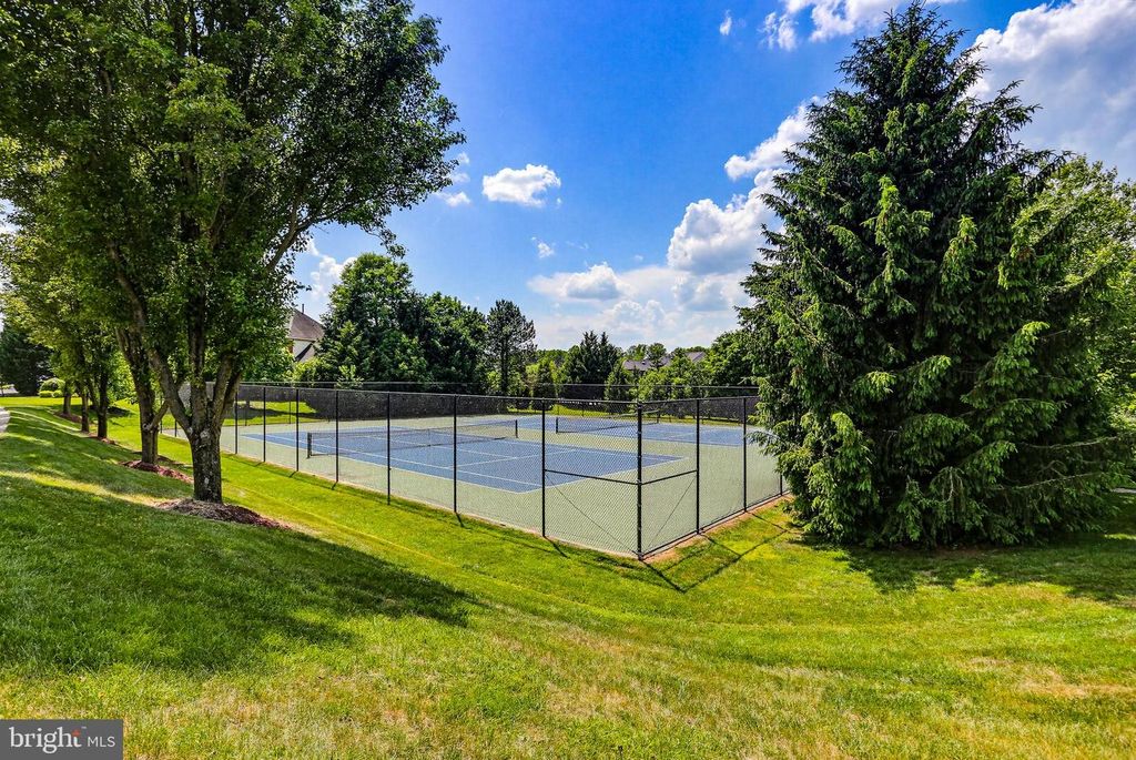 Image 75 of property listing at 16502 HARBOUR TOWN DR, Ashton, MD 20861