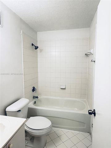 1300 SE 31st Court 20136, Homestead, FL 33035
