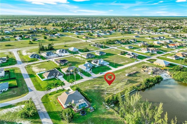 1305 NW 20th CT, Cape Coral, FL 33993