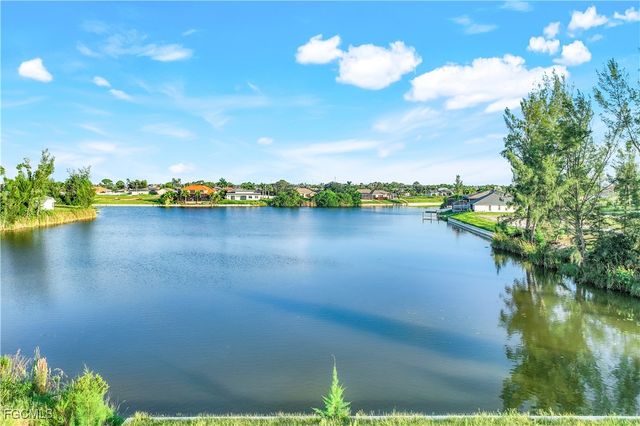 1305 NW 20th CT, Cape Coral, FL 33993