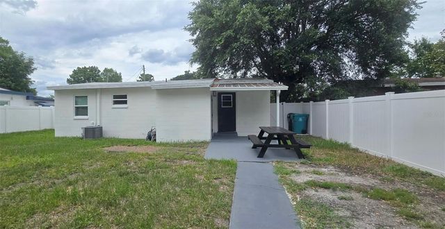 3612 WELLS STREET, Orlando, FL 32805