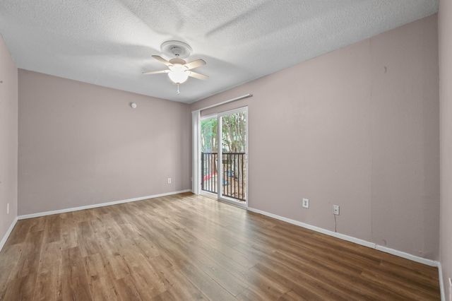 2124 Burton DR 204, Austin, TX 78741