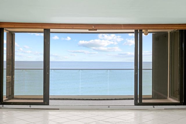 100 Beach Road 801, Tequesta, FL 33469