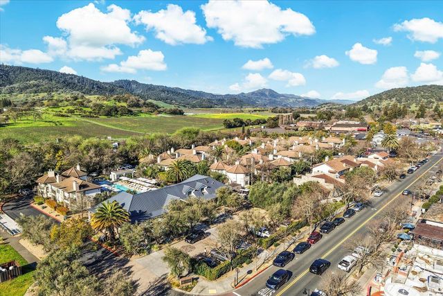2004 Oak Cir, Yountville, CA 94599