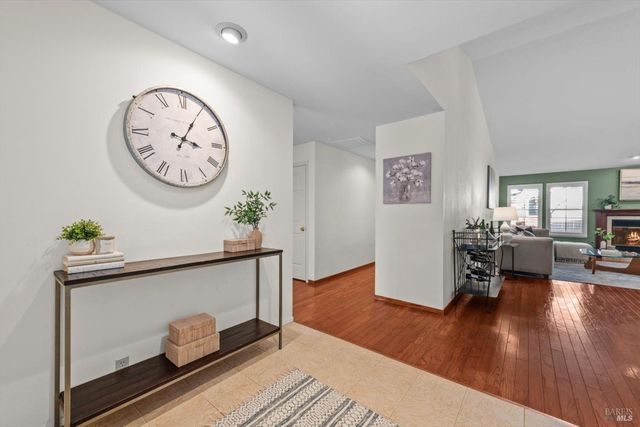 2004 Oak Cir, Yountville, CA 94599