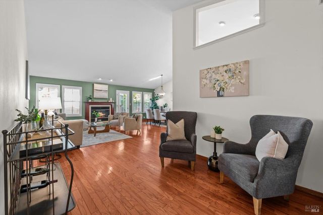 2004 Oak Cir, Yountville, CA 94599