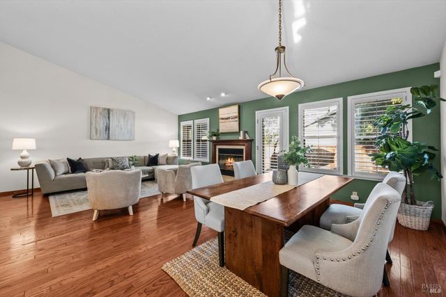 2004 Oak Cir, Yountville, CA 94599