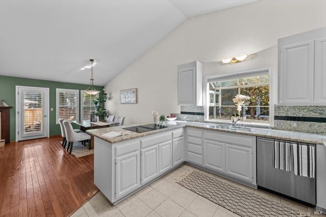 2004 Oak Cir, Yountville, CA 94599