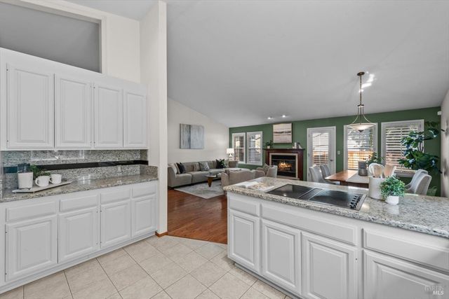 2004 Oak Cir, Yountville, CA 94599