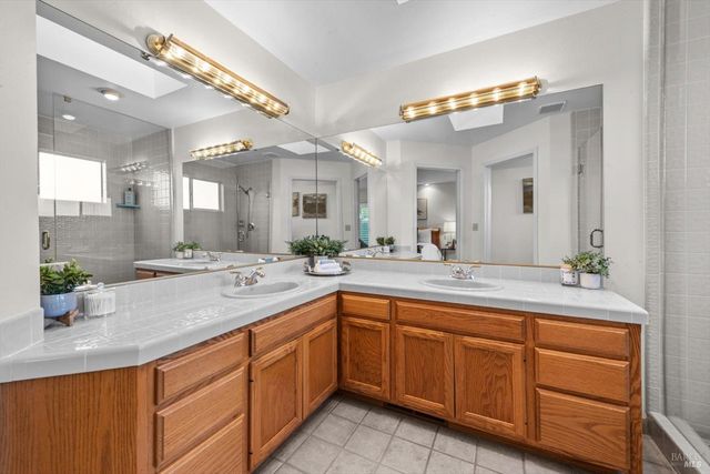 2004 Oak Cir, Yountville, CA 94599