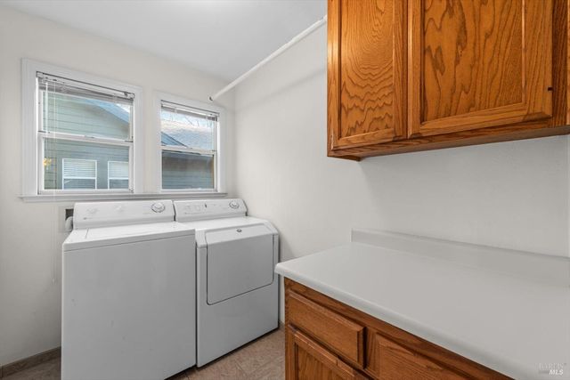 2004 Oak Cir, Yountville, CA 94599