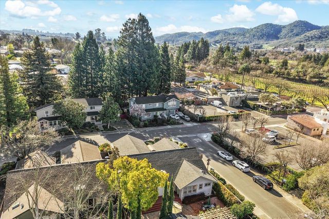 2004 Oak Cir, Yountville, CA 94599