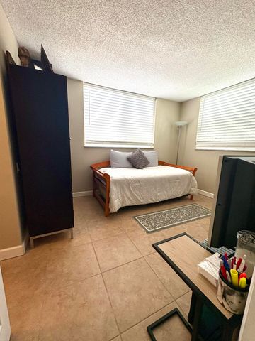 9200 Lime Bay Boulevard, Tamarac, FL 33321