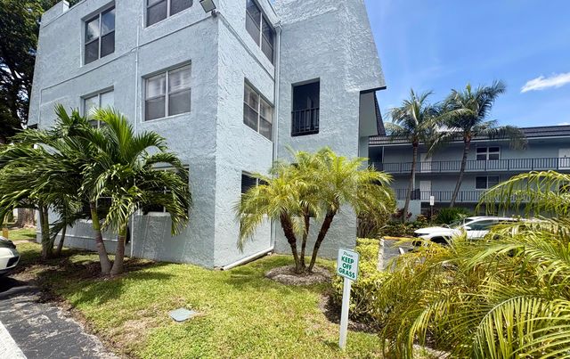 9200 Lime Bay Boulevard, Tamarac, FL 33321