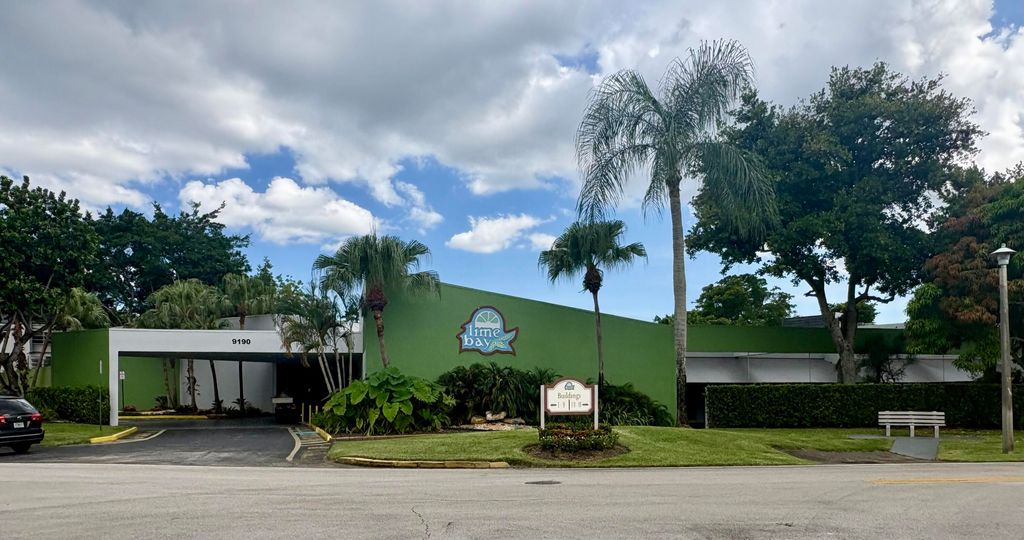 9200 Lime Bay Boulevard, Tamarac, FL 33321