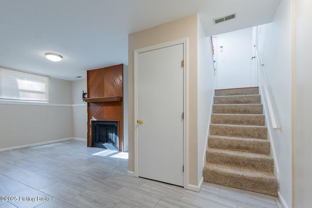 706 Fountain Ave, Louisville, KY 40222