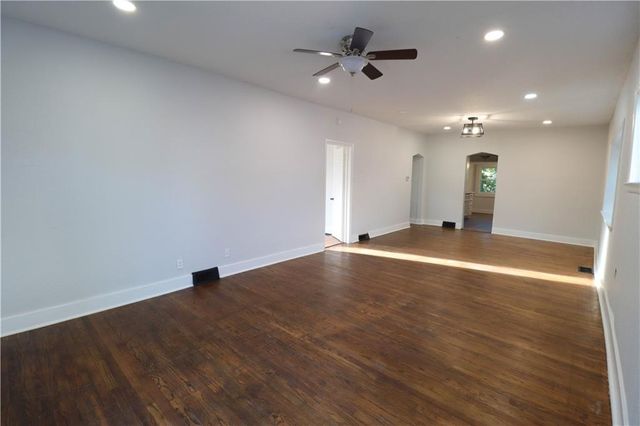 1052 Cleveland Avenue, Kansas City, KS 66101