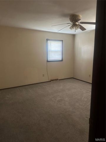 116 Marion Avenue, Sikeston, MO 63801