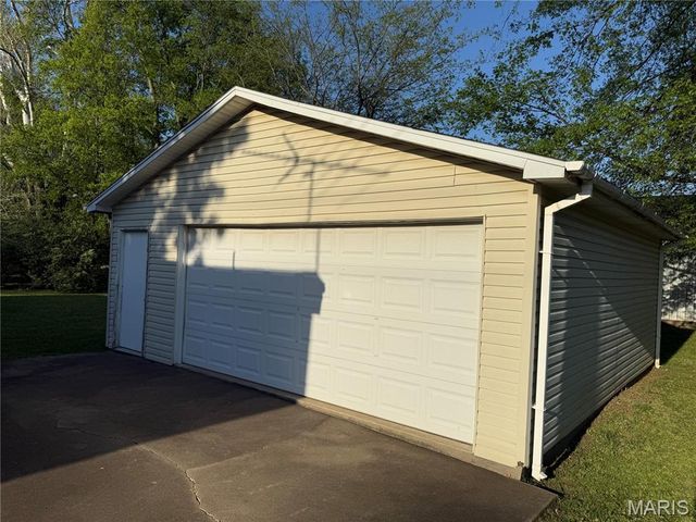 116 Marion Avenue, Sikeston, MO 63801