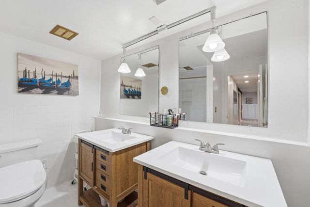 8867 154th Street W, Prior Lake, MN 55372