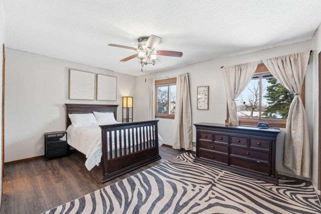 8867 154th Street W, Prior Lake, MN 55372