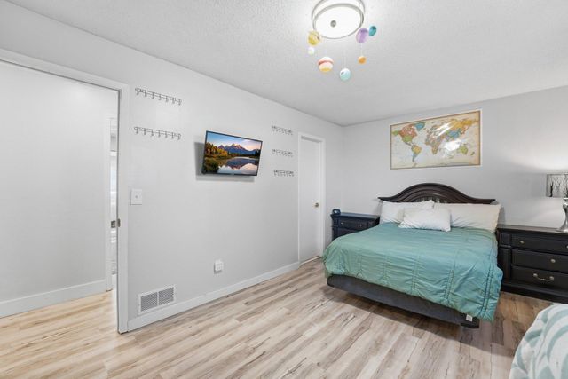 8867 154th Street W, Prior Lake, MN 55372