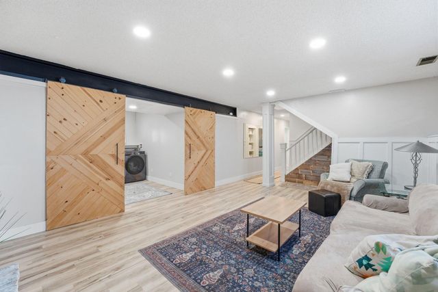 8867 154th Street W, Prior Lake, MN 55372