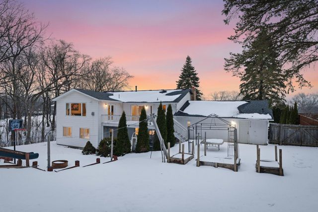 8867 154th Street W, Prior Lake, MN 55372