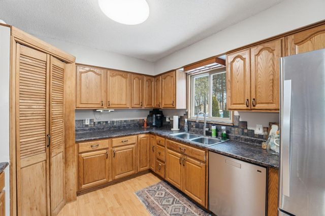 8867 154th Street W, Prior Lake, MN 55372