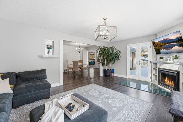 8867 154th Street W, Prior Lake, MN 55372