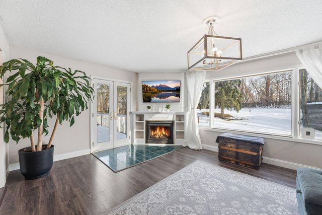 8867 154th Street W, Prior Lake, MN 55372