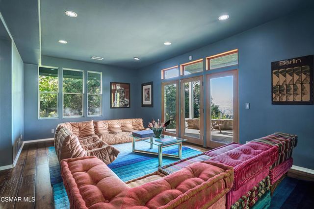 419 Helga Court, Newbury Park, CA 91320