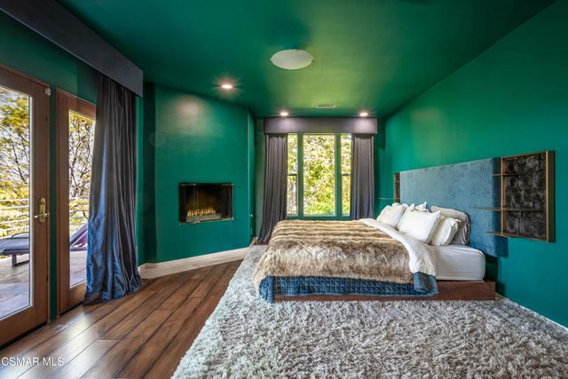 419 Helga Court, Newbury Park, CA 91320