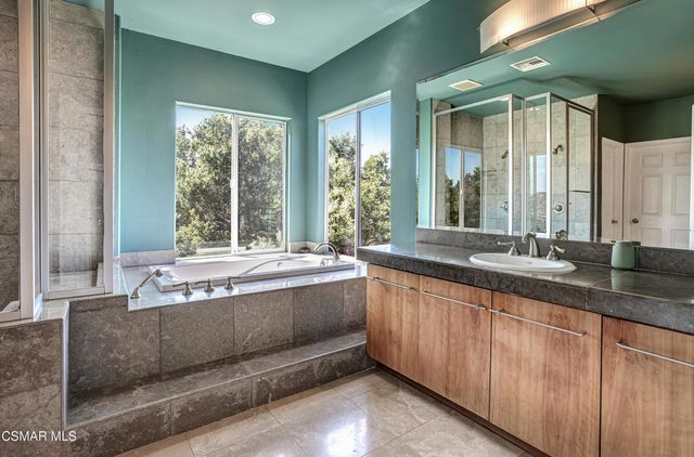 419 Helga Court, Newbury Park, CA 91320