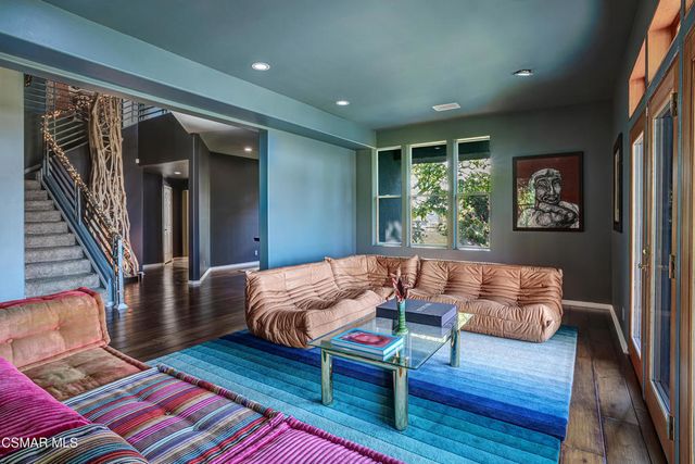 419 Helga Court, Newbury Park, CA 91320