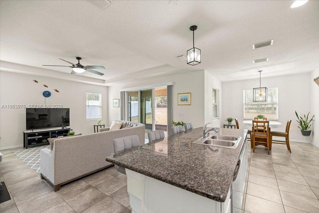 5608 SW 50th Court, Ocala, FL 34474