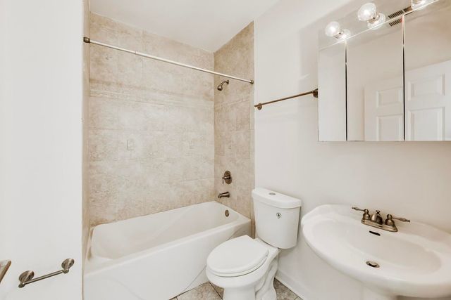 5321 N Lincoln Avenue 3E, Chicago, IL 60625