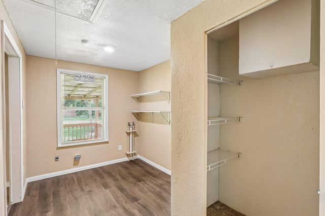 2606 2nd Avenue N, Texas City, TX 77590
