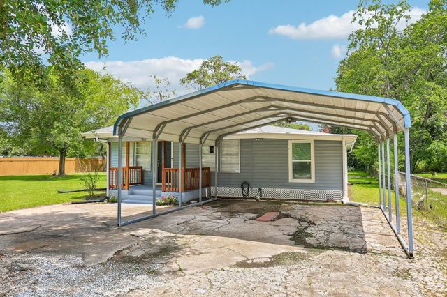 2606 2nd Avenue N, Texas City, TX 77590