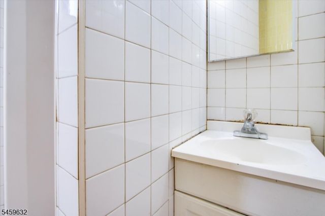 37 Newark Pompton Tpke, Little Falls Twp., NJ 07424