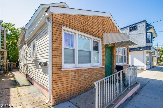 37 Newark Pompton Tpke, Little Falls Twp., NJ 07424