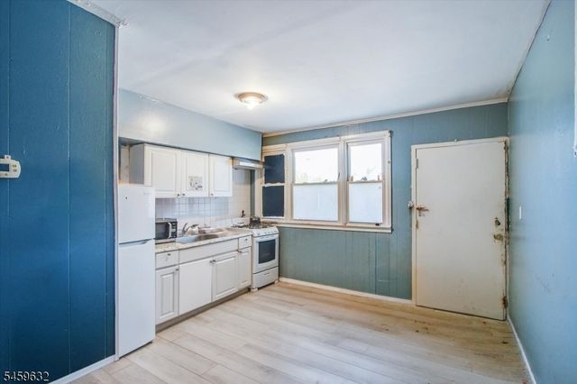 37 Newark Pompton Tpke, Little Falls Twp., NJ 07424