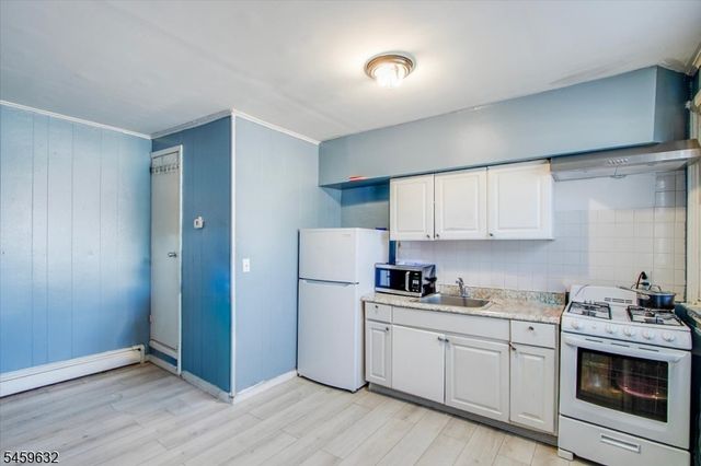 37 Newark Pompton Tpke, Little Falls Twp., NJ 07424
