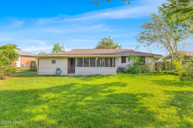 6403 Olokee Street, Panama City, FL 32404