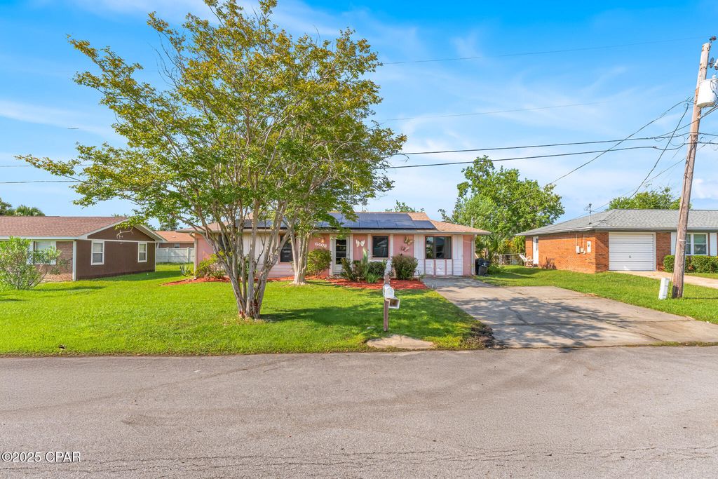 6403 Olokee Street, Panama City, FL 32404