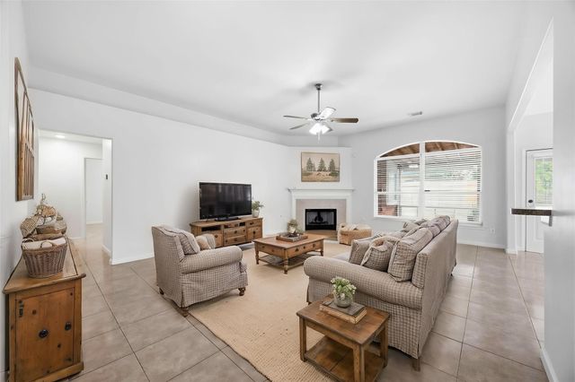 7606 Brighton Knolls Lane, Richmond, TX 77407
