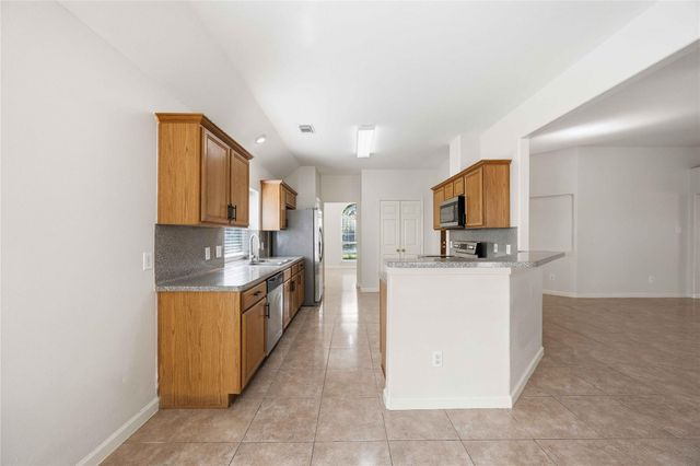 7606 Brighton Knolls Lane, Richmond, TX 77407