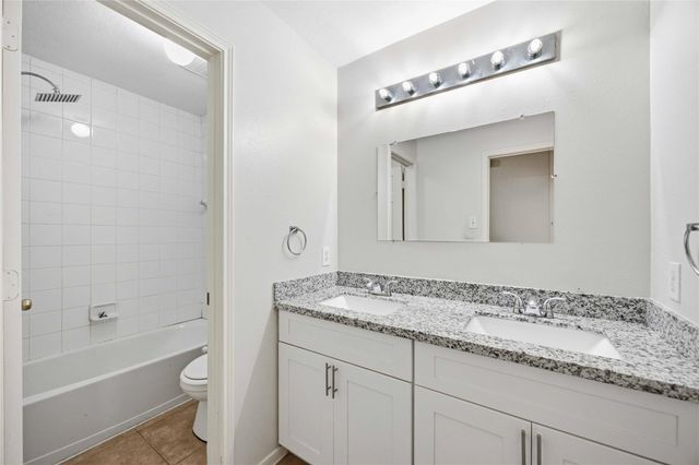 7606 Brighton Knolls Lane, Richmond, TX 77407