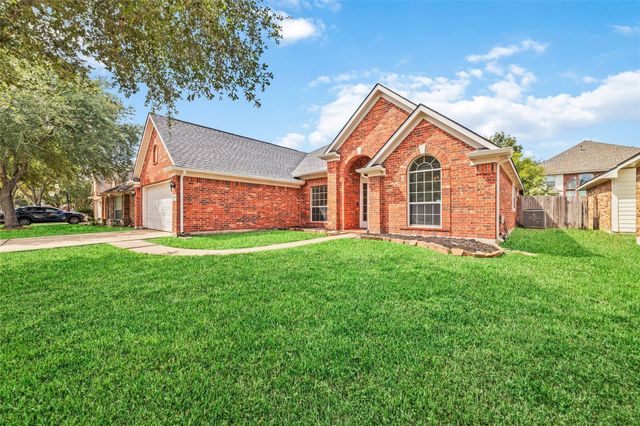 7606 Brighton Knolls Lane, Richmond, TX 77407