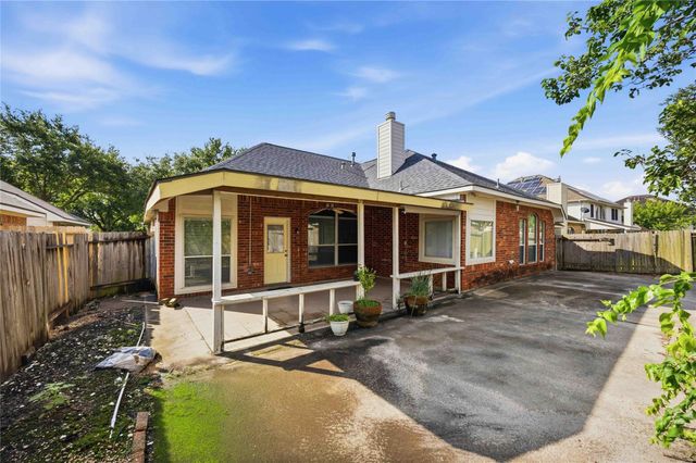 7606 Brighton Knolls Lane, Richmond, TX 77407